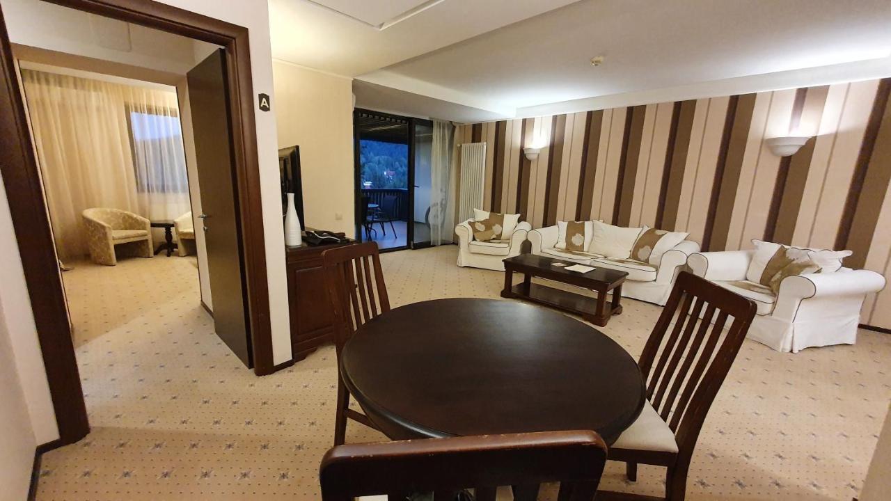Apartament 2706 Alpin Resort, Etaj 7, Poiana Brasov Luaran gambar