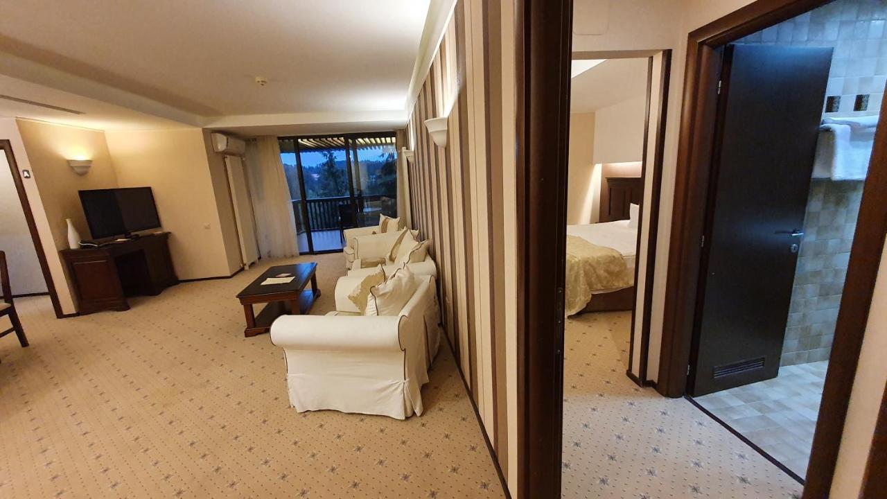 Apartament 2706 Alpin Resort, Etaj 7, Poiana Brasov Luaran gambar