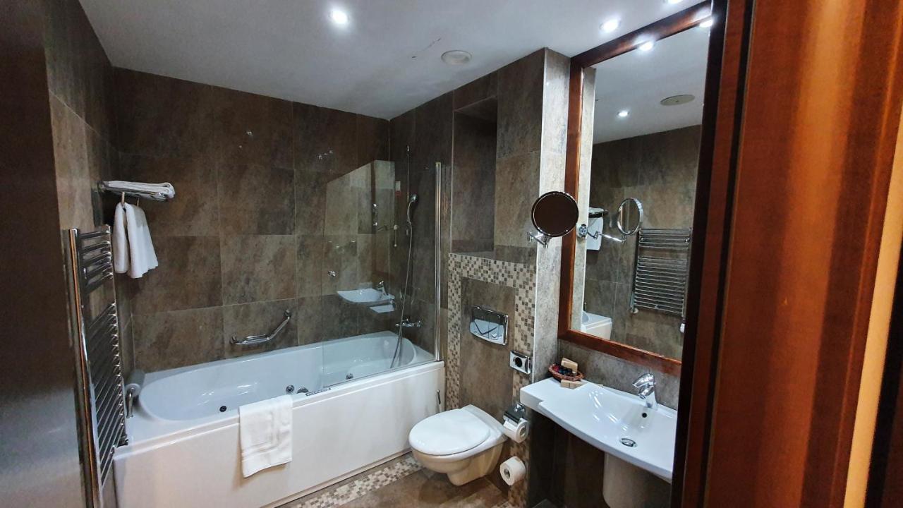 Apartament 2706 Alpin Resort, Etaj 7, Poiana Brasov Luaran gambar