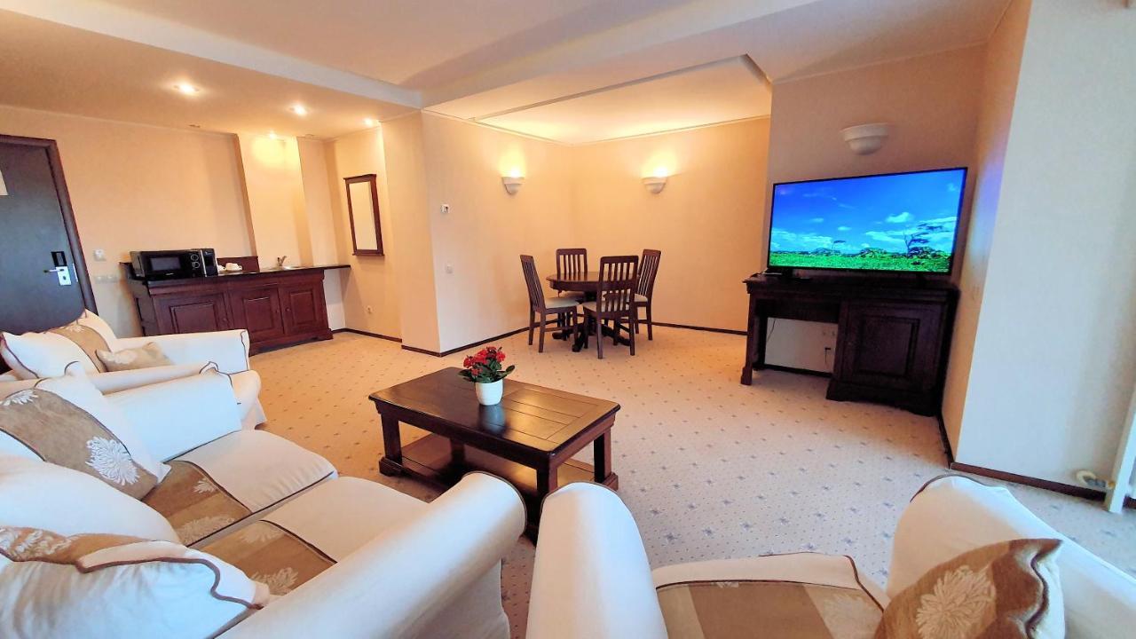 Apartament 2706 Alpin Resort, Etaj 7, Poiana Brasov Luaran gambar