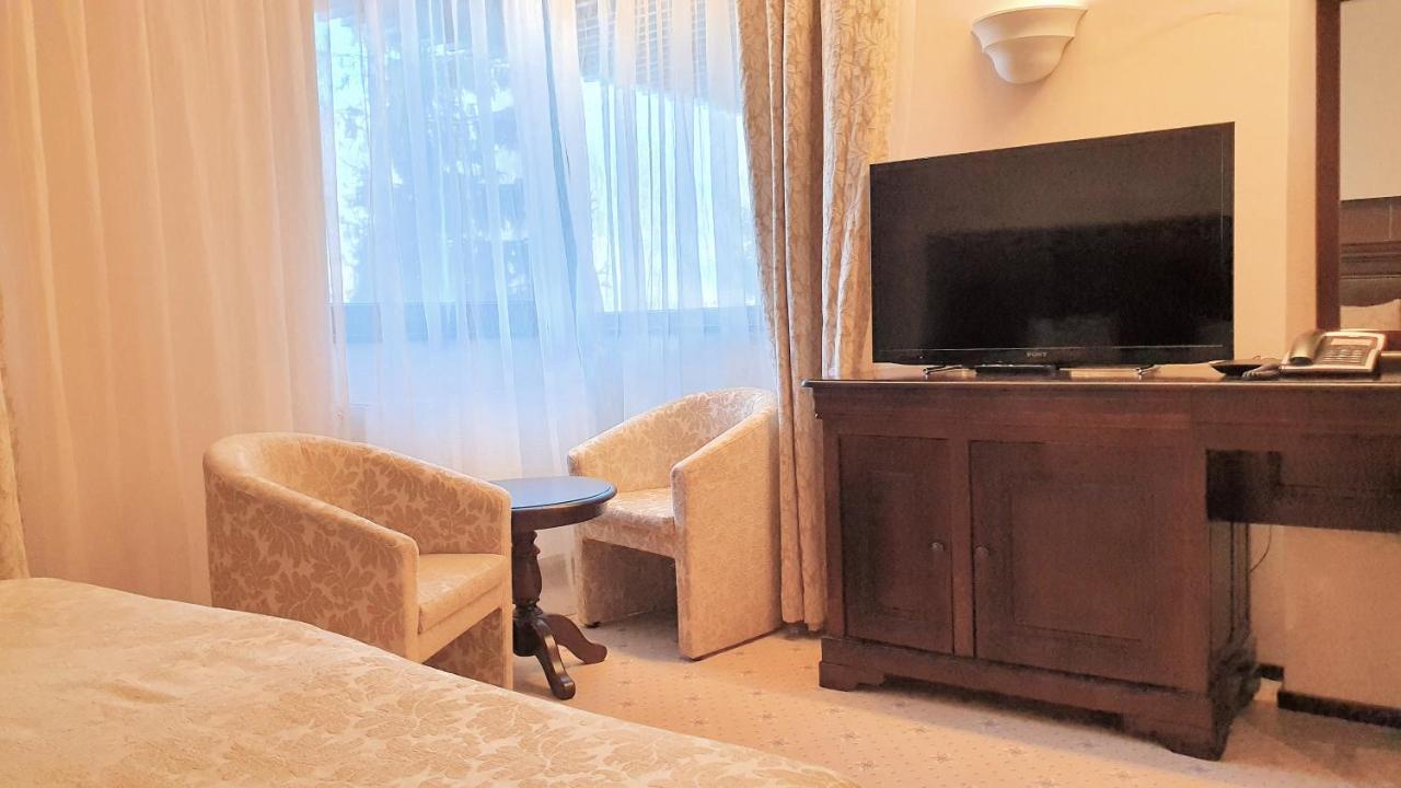 Apartament 2706 Alpin Resort, Etaj 7, Poiana Brasov Luaran gambar