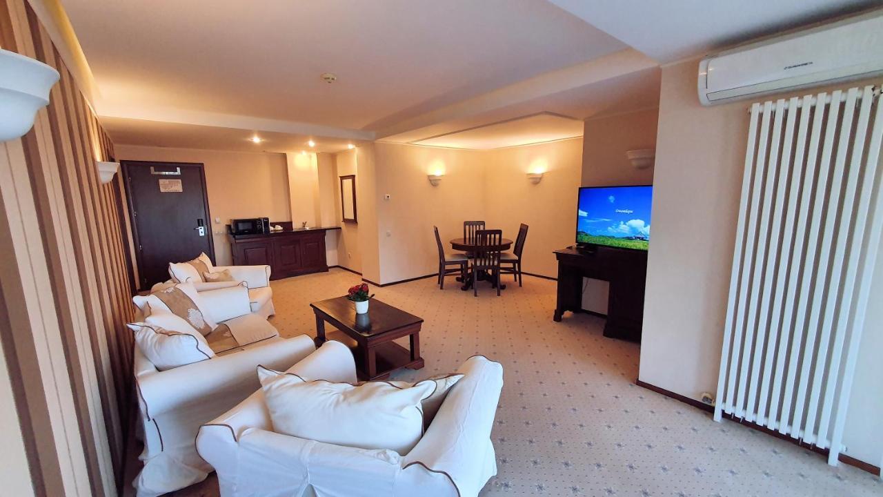 Apartament 2706 Alpin Resort, Etaj 7, Poiana Brasov Luaran gambar